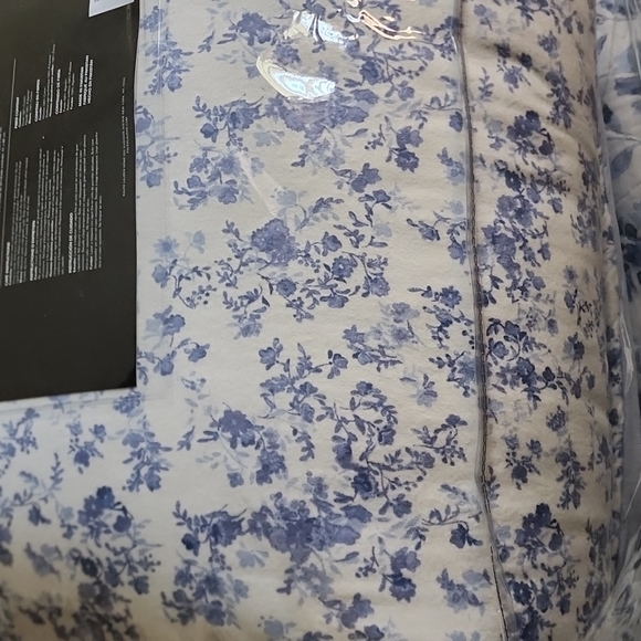 Ralph Lauren queen comforter set - Picture 7 of 9